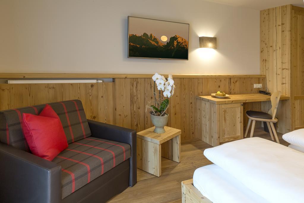 Hotel Anewandter Brunico Quarto foto